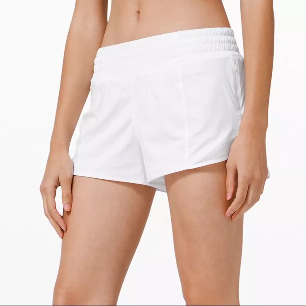 sold lululemon high rise hotty hot shorts 2.5”
